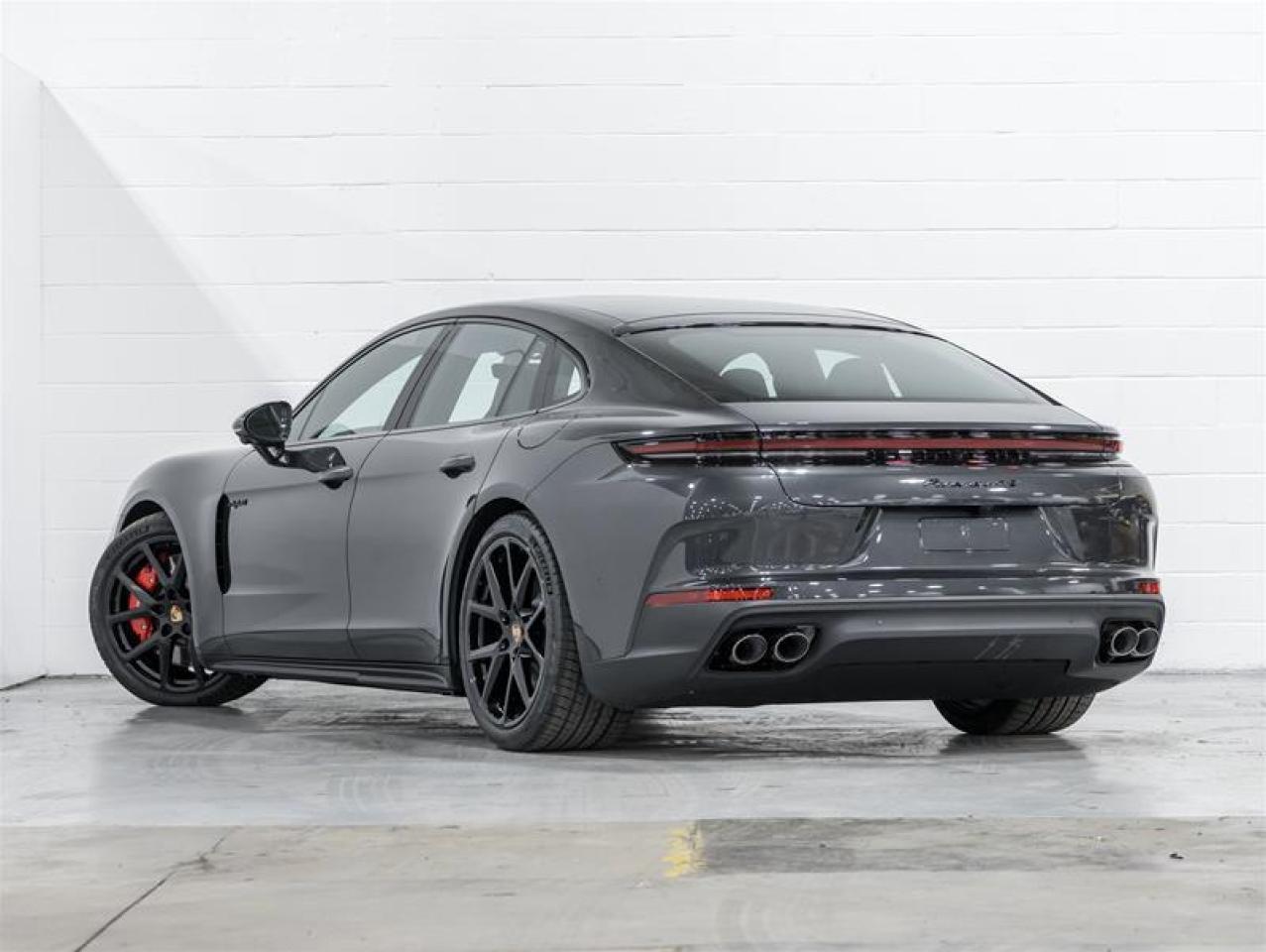 2026 Porsche Panamera  Photo