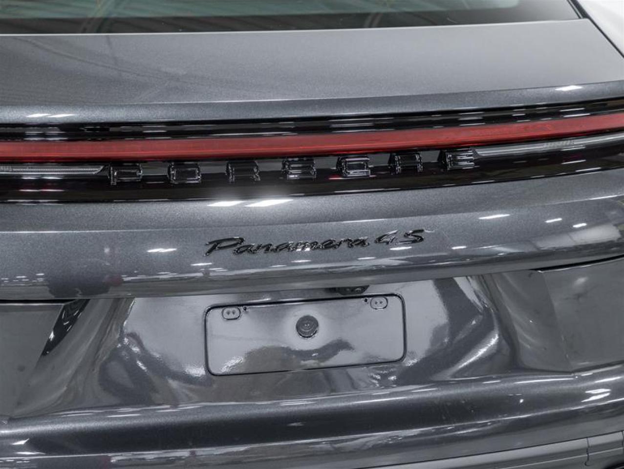 2026 Porsche Panamera  Photo