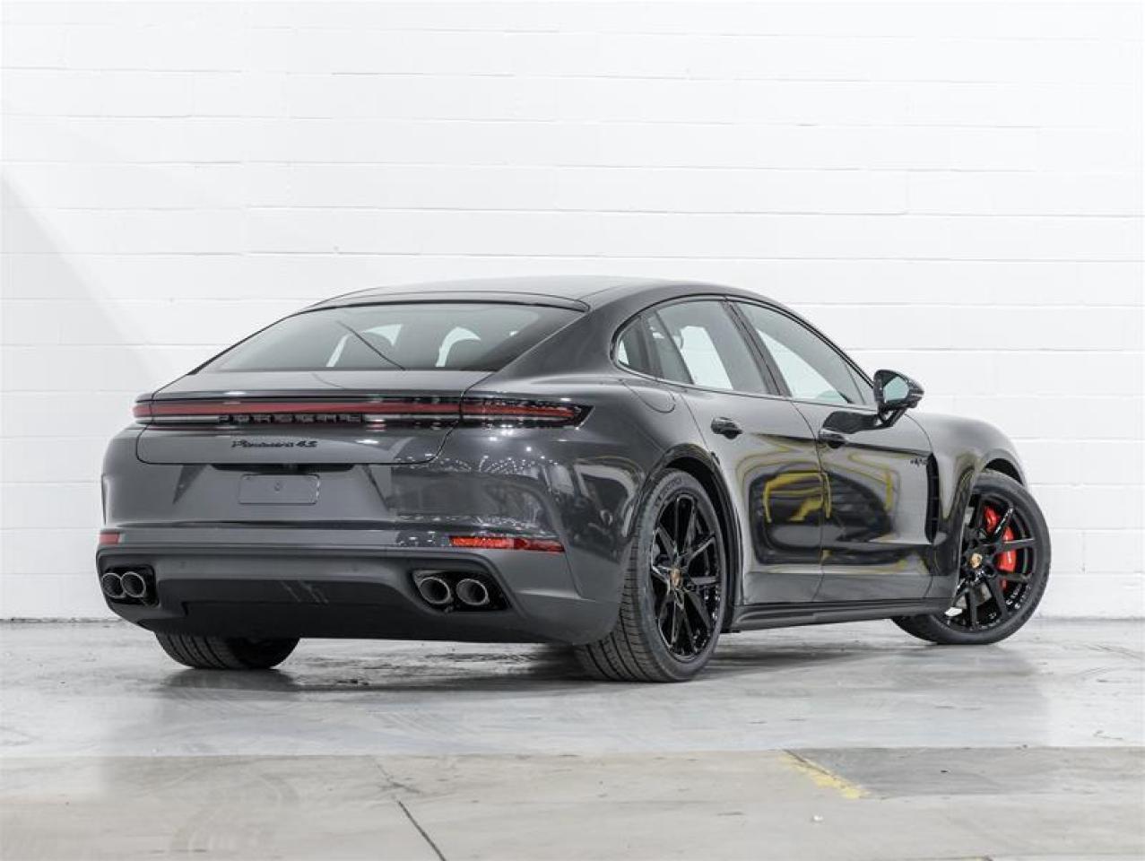 2026 Porsche Panamera  Photo