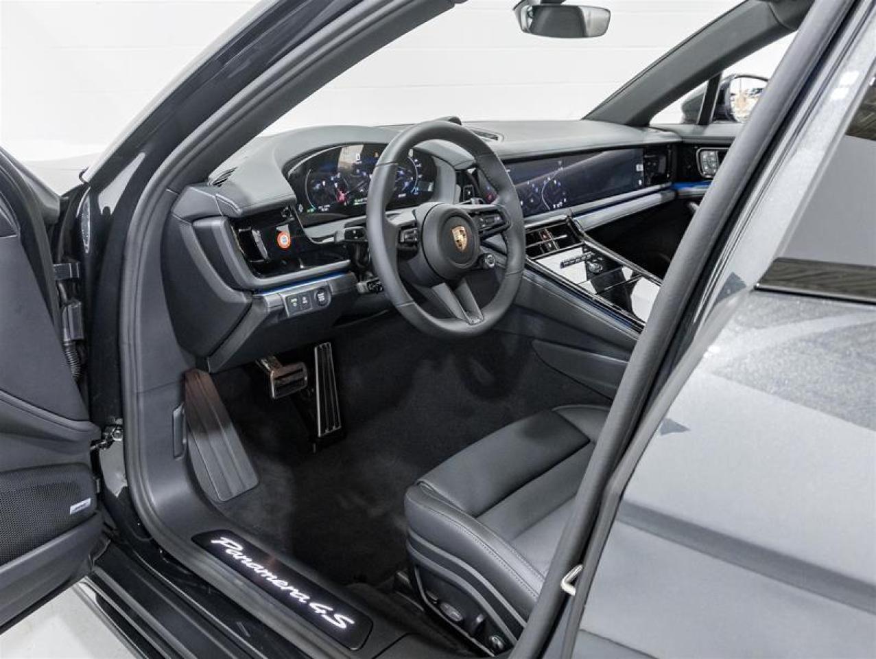 2026 Porsche Panamera  Photo