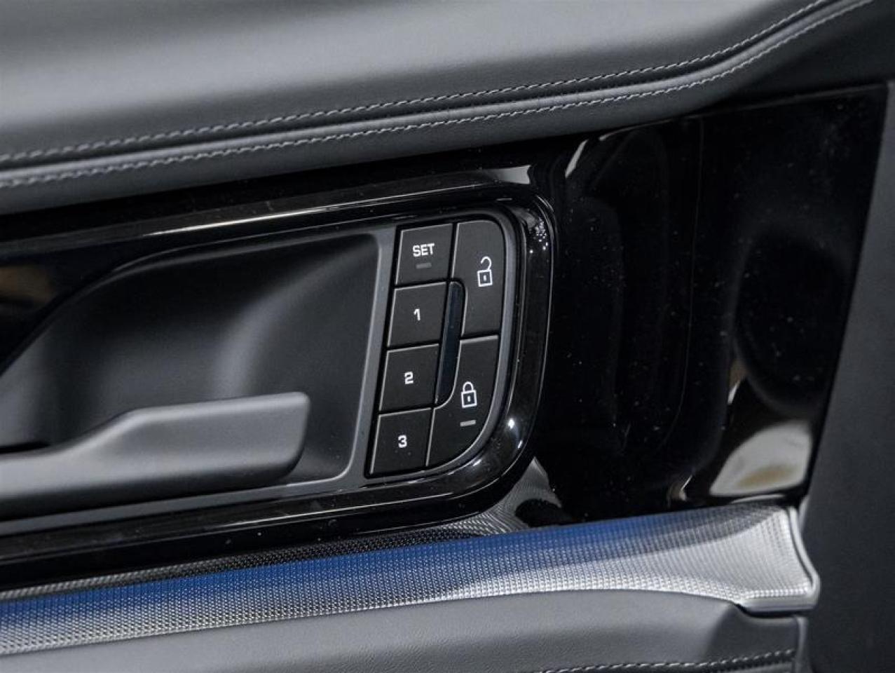 2026 Porsche Panamera  Photo