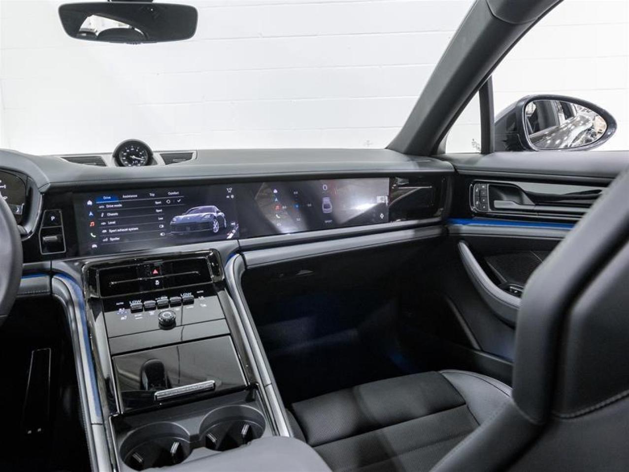 2026 Porsche Panamera  Photo