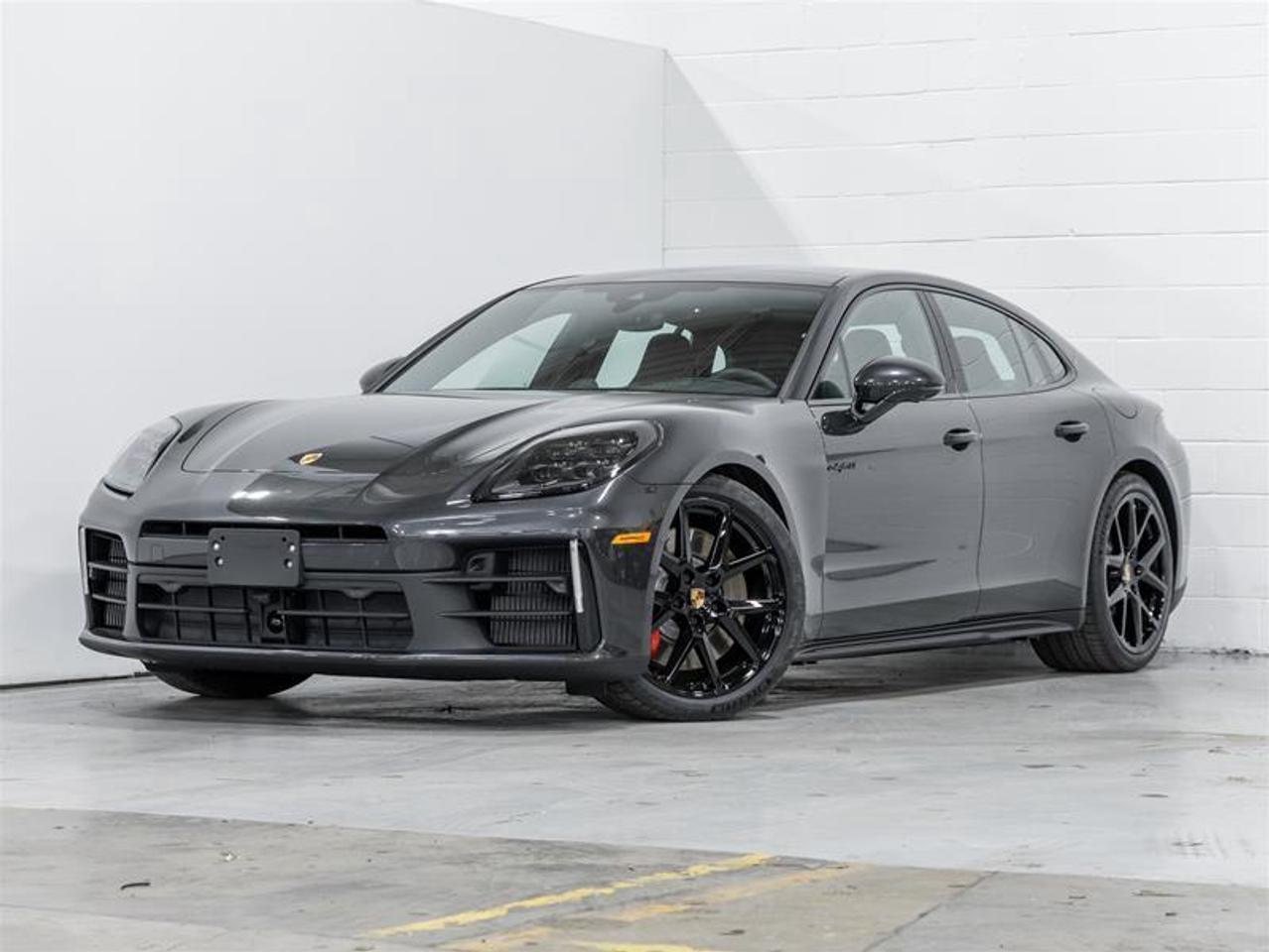 2026 Porsche Panamera  Photo