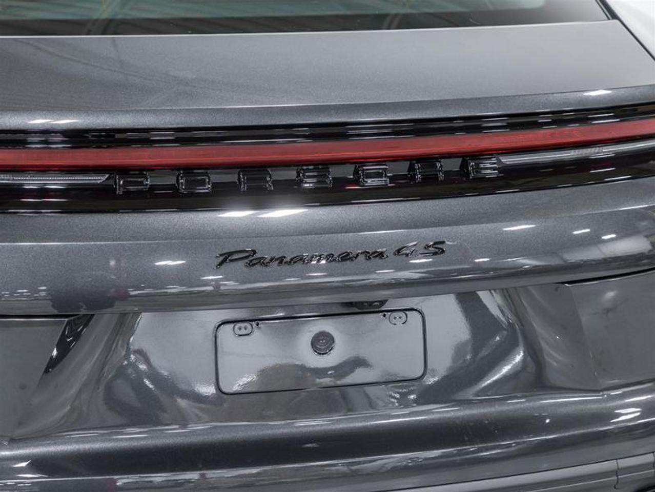 2026 Porsche Panamera  Photo