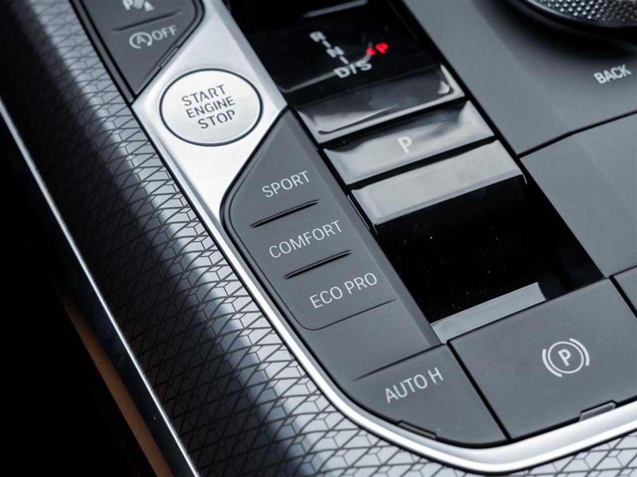 2026 BMW M340 i xDrive 4dr All-Wheel Drive Sedan Photo