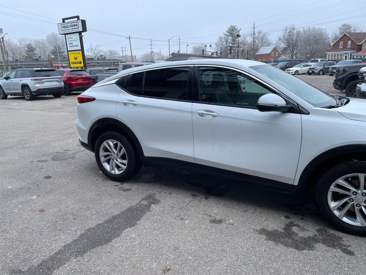 2024 Buick Envista Preferred 4dr Front-Wheel Drive Photo