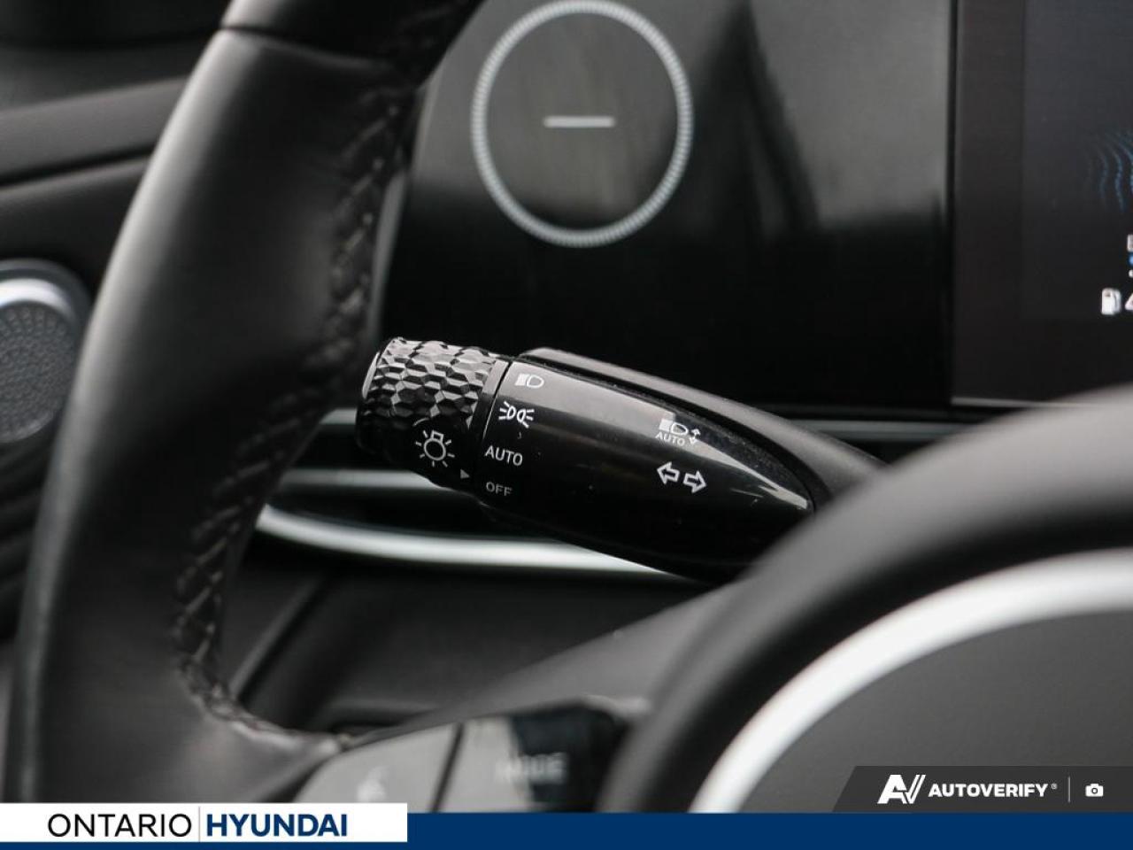 2023 Hyundai Elantra HEV Luxury 4dr Sedan Photo