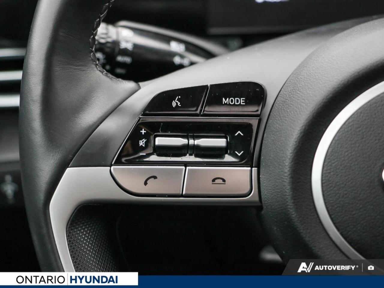 2023 Hyundai Elantra HEV Luxury 4dr Sedan Photo