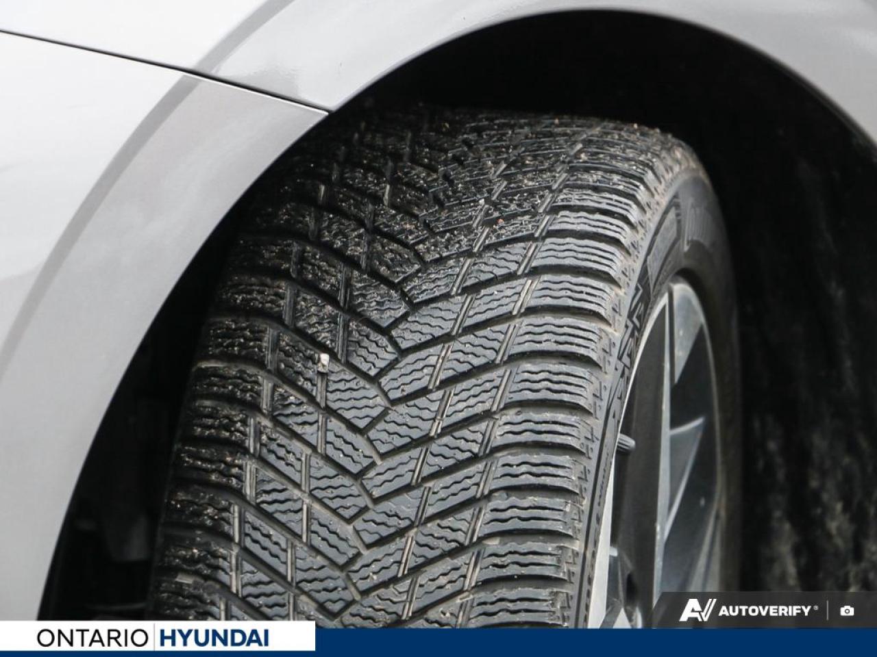 2023 Hyundai Elantra HEV Luxury 4dr Sedan Photo