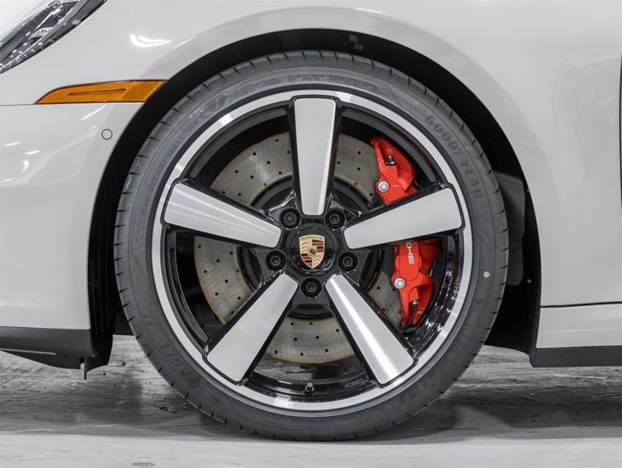 2026 Porsche 911  Photo