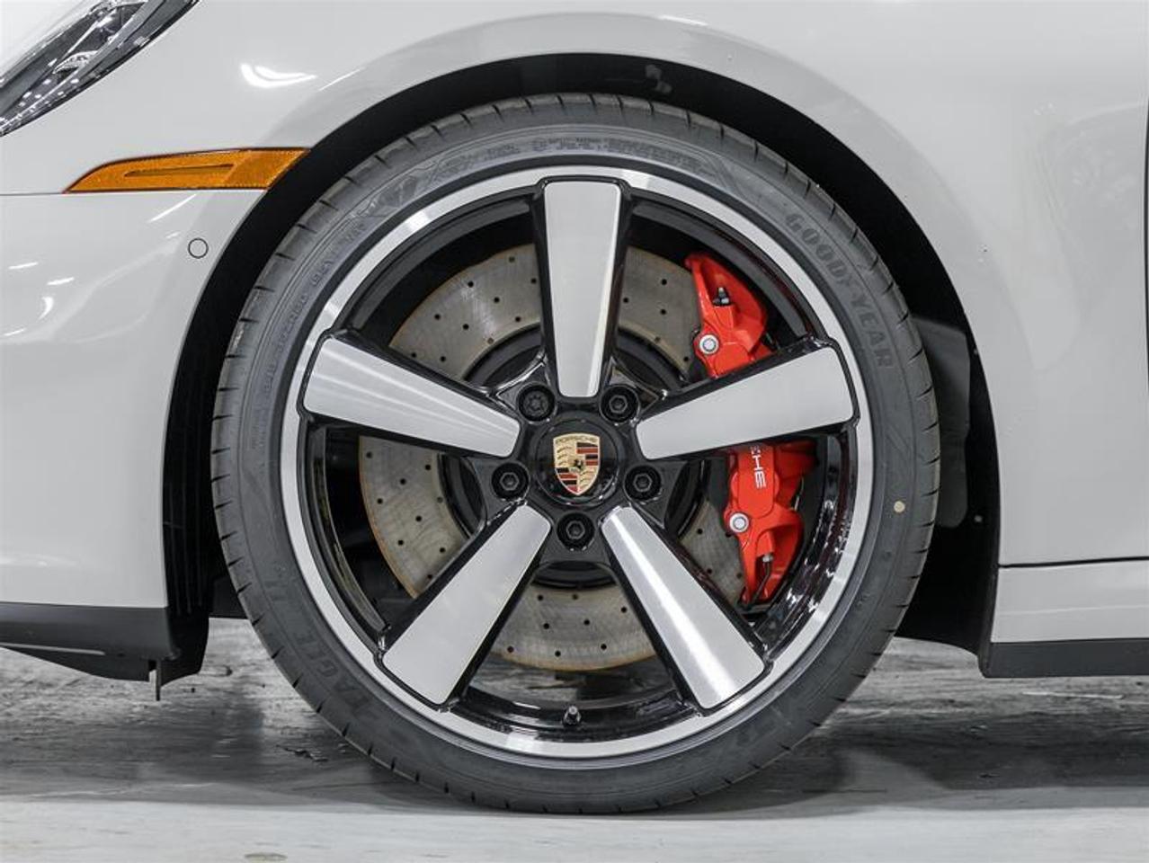 2026 Porsche 911  Photo