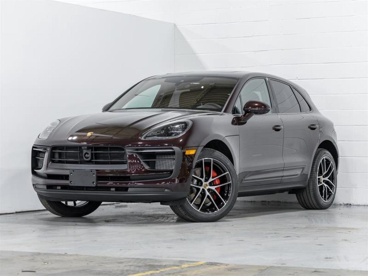 2026 Porsche Macan  Photo0