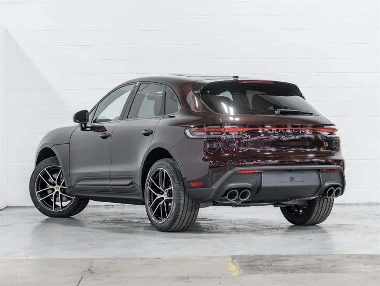 2026 Porsche Macan  Photo