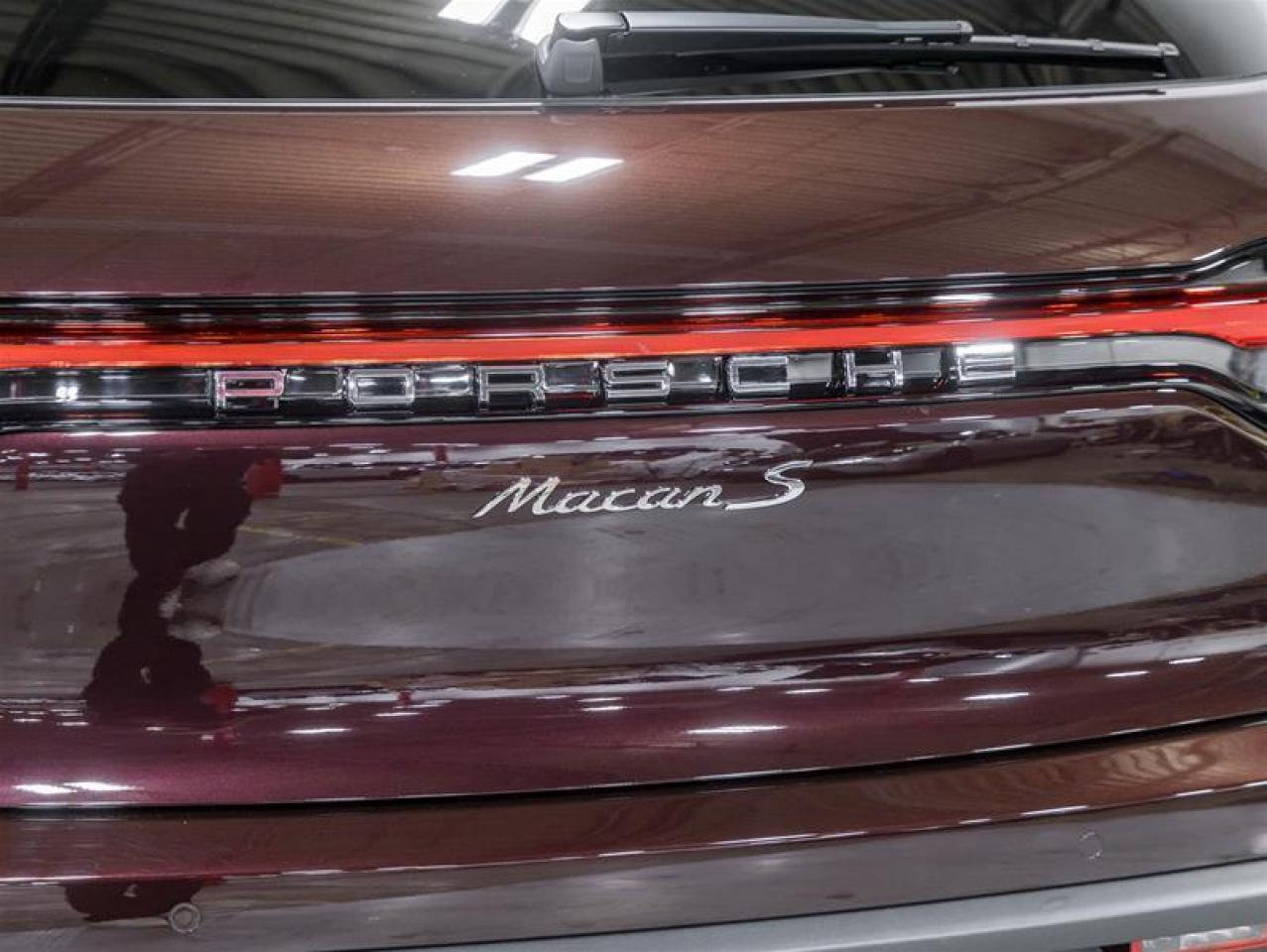 2026 Porsche Macan  Photo