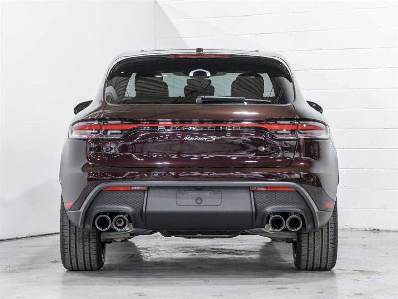 2026 Porsche Macan  Photo