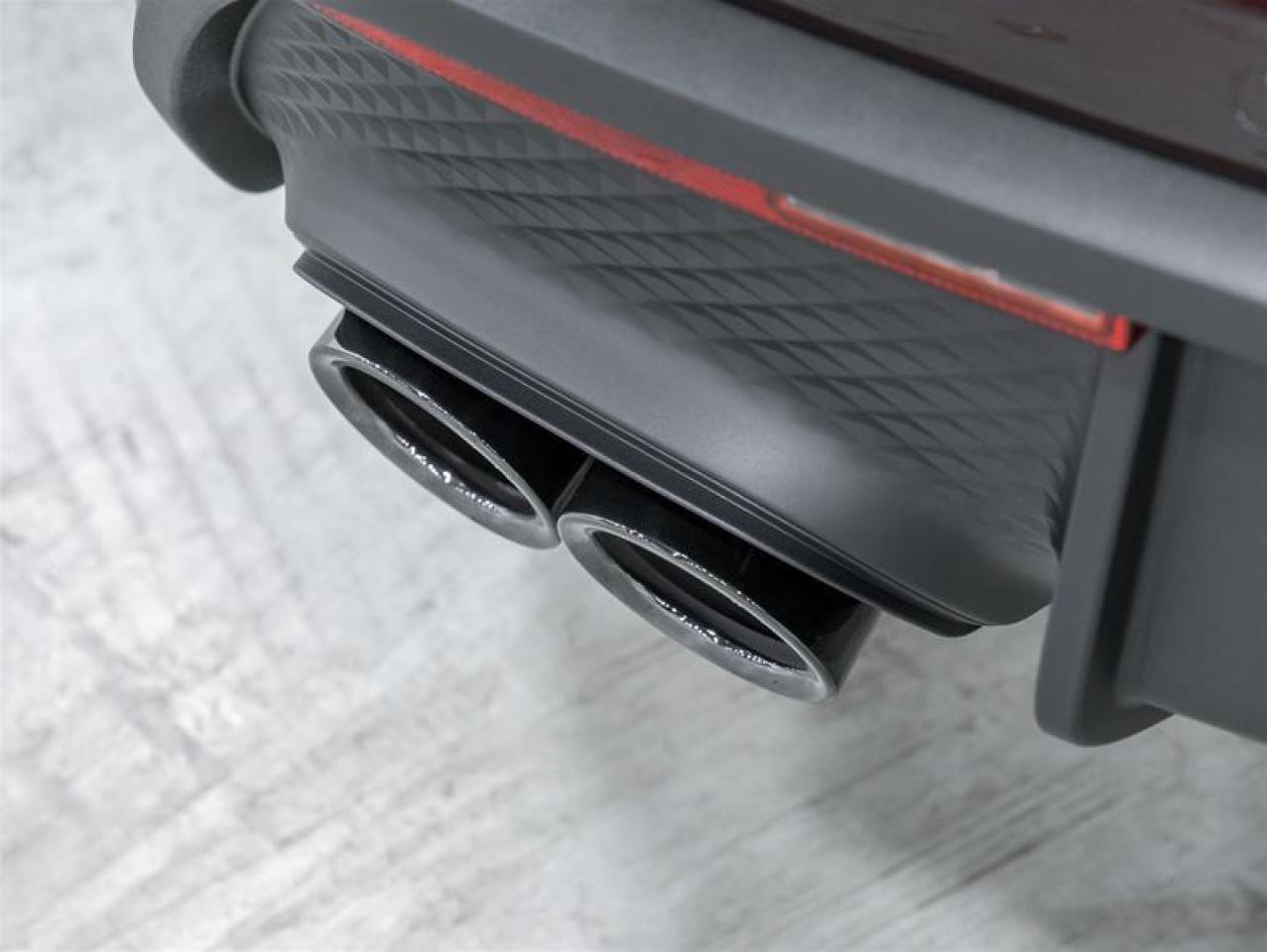 2026 Porsche Macan  Photo