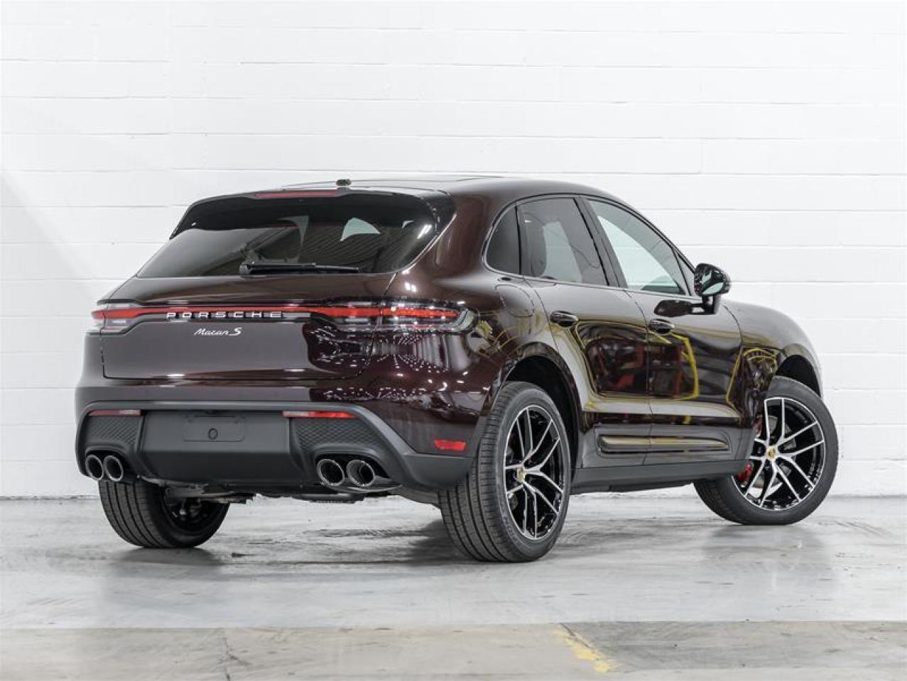 2026 Porsche Macan  Photo