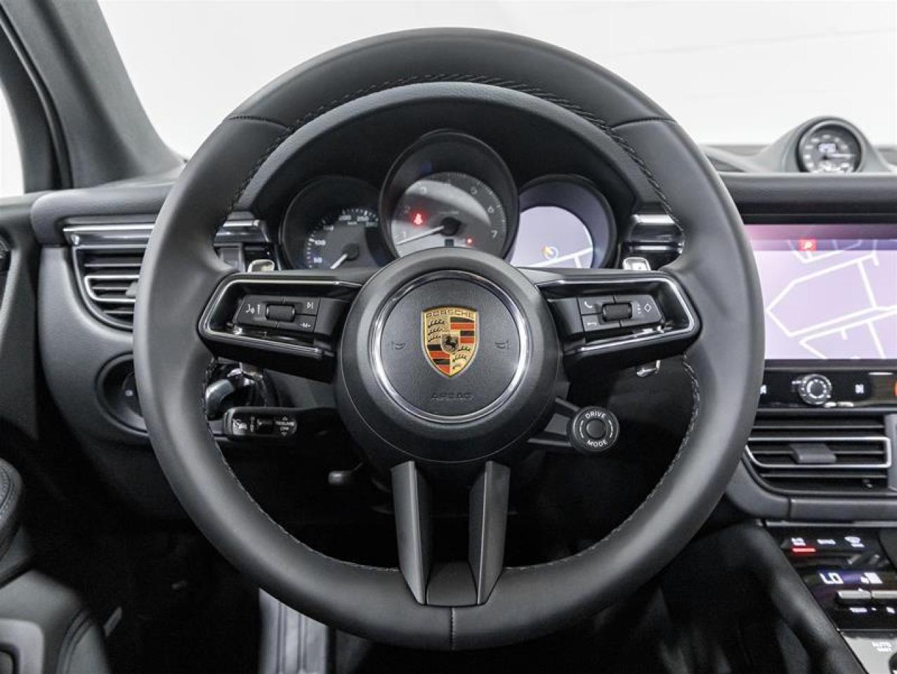 2026 Porsche Macan  Photo