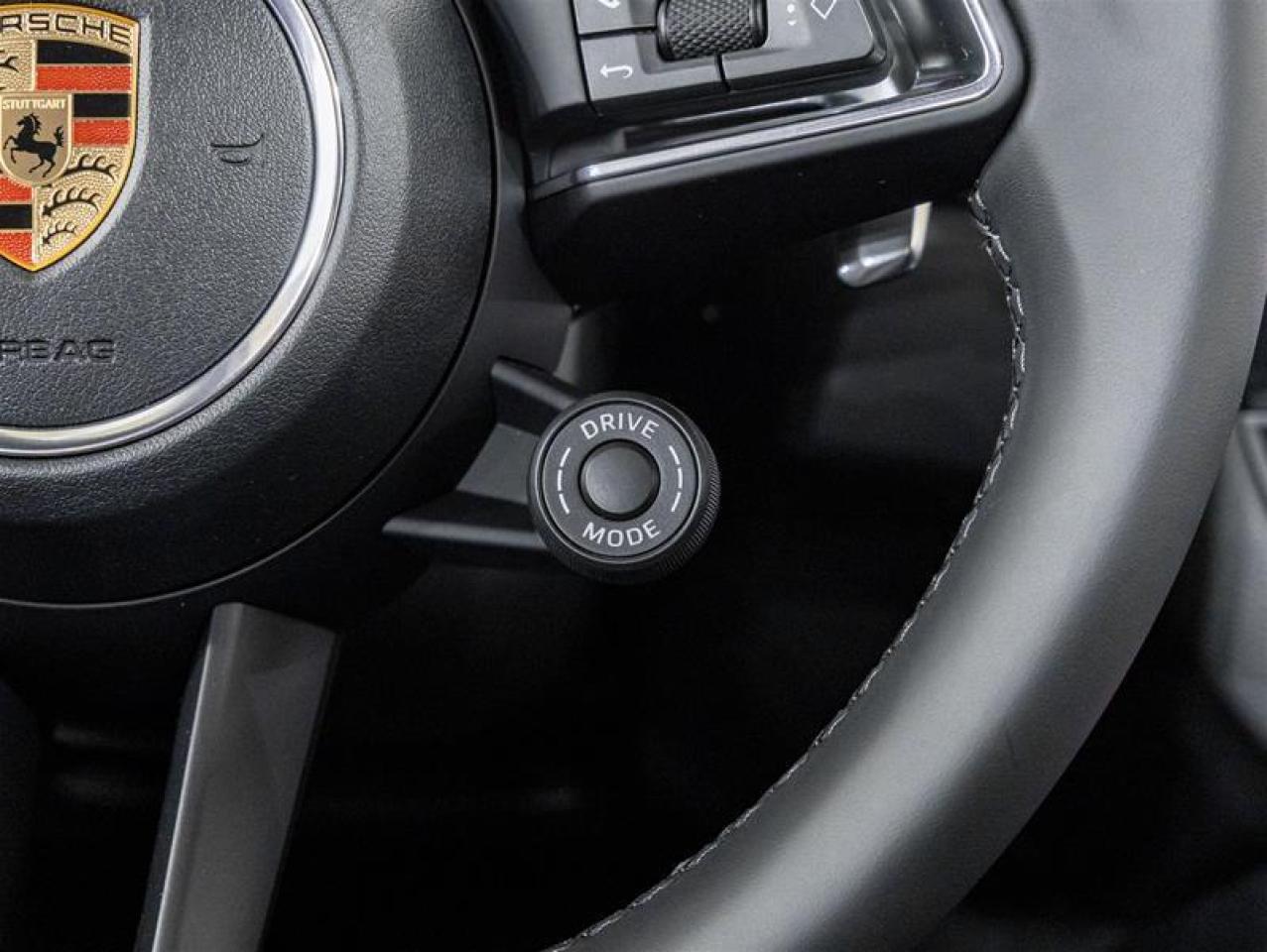 2026 Porsche Macan  Photo