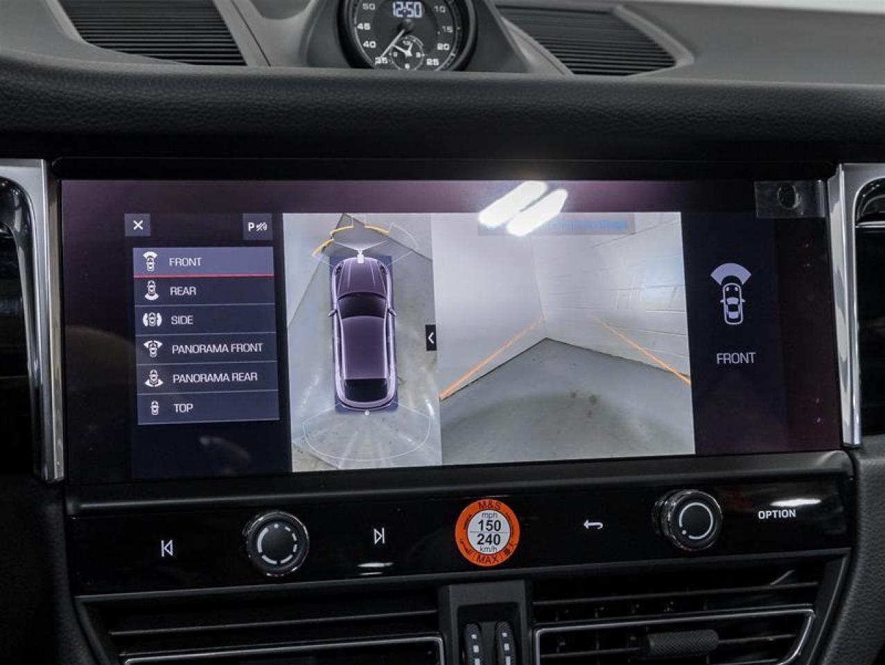 2026 Porsche Macan  Photo