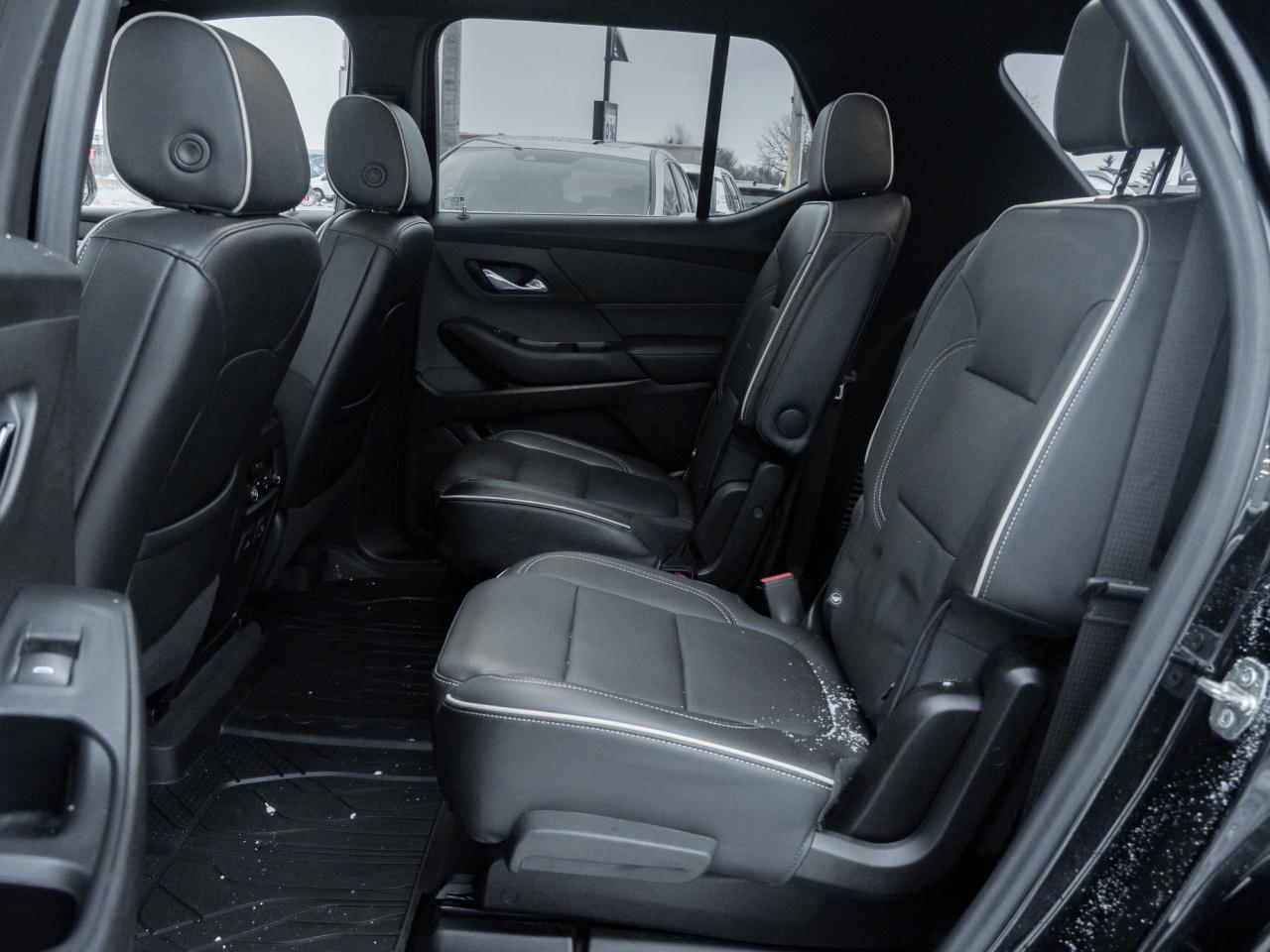 2022 Chevrolet Traverse Premier All-Wheel Drive Photo