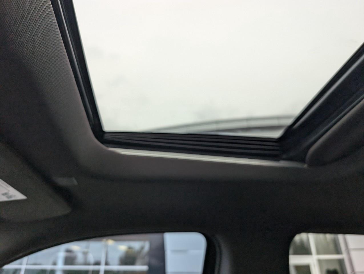 2024 GMC Sierra 1500 Crew Cab Short Box 4-Wheel Drive Denali Photo