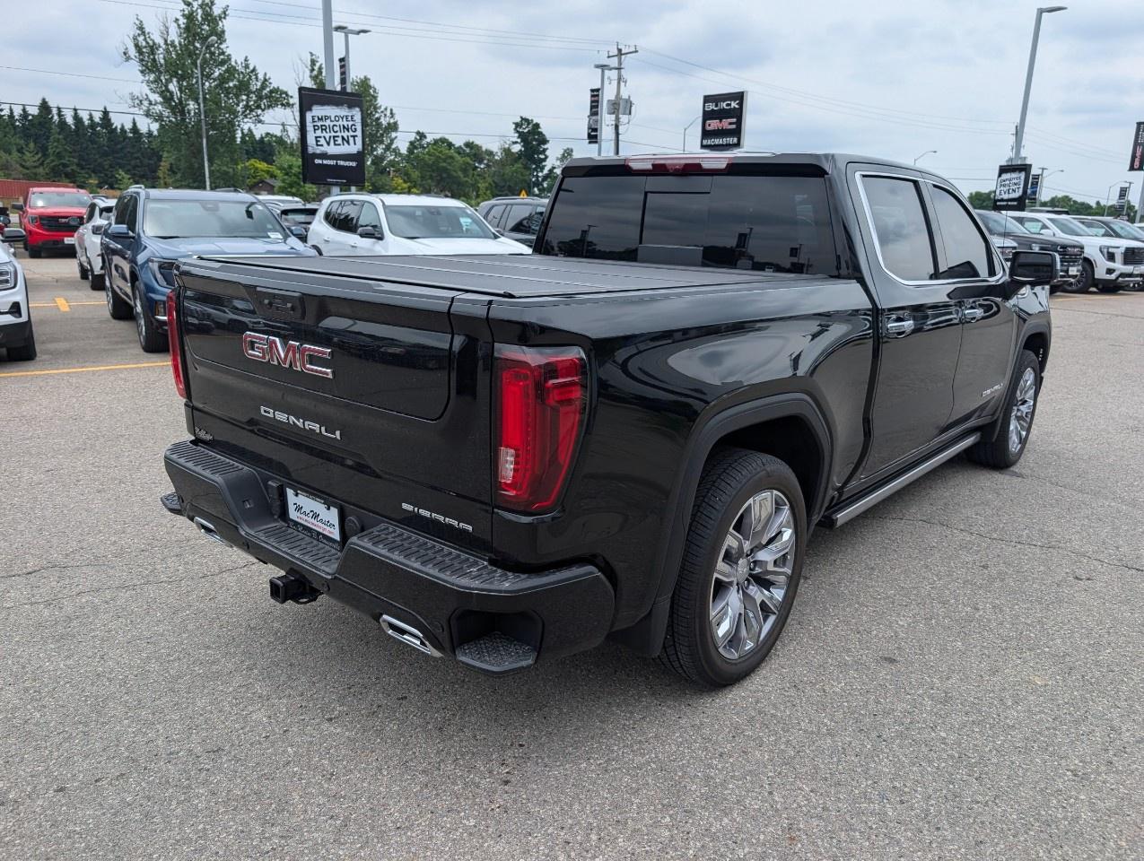 2024 GMC Sierra 1500 Crew Cab Short Box 4-Wheel Drive Denali Photo