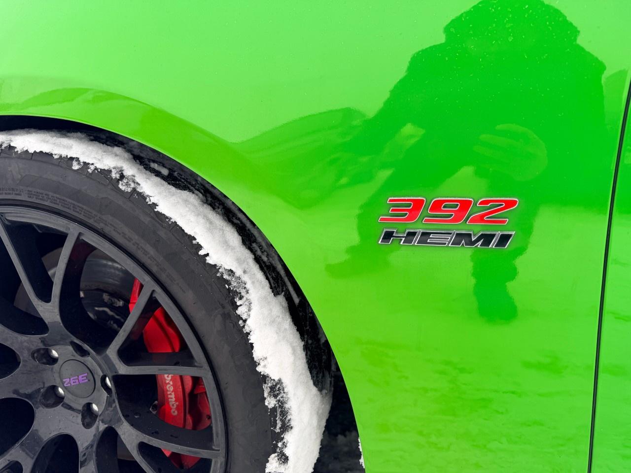 2017 Dodge Charger 4dr Sdn SRT 392 RWD Photo2