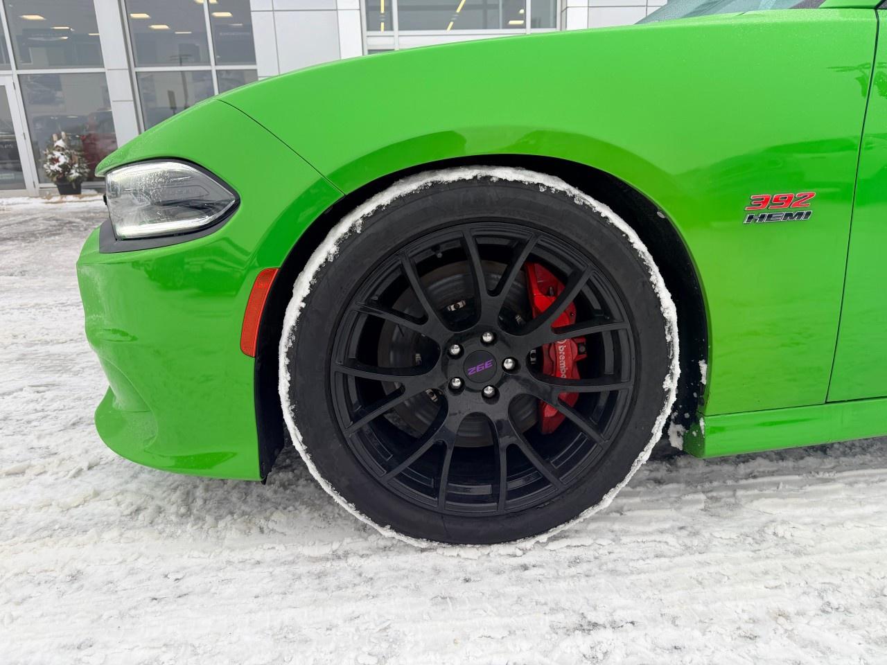 2017 Dodge Charger 4dr Sdn SRT 392 RWD Photo