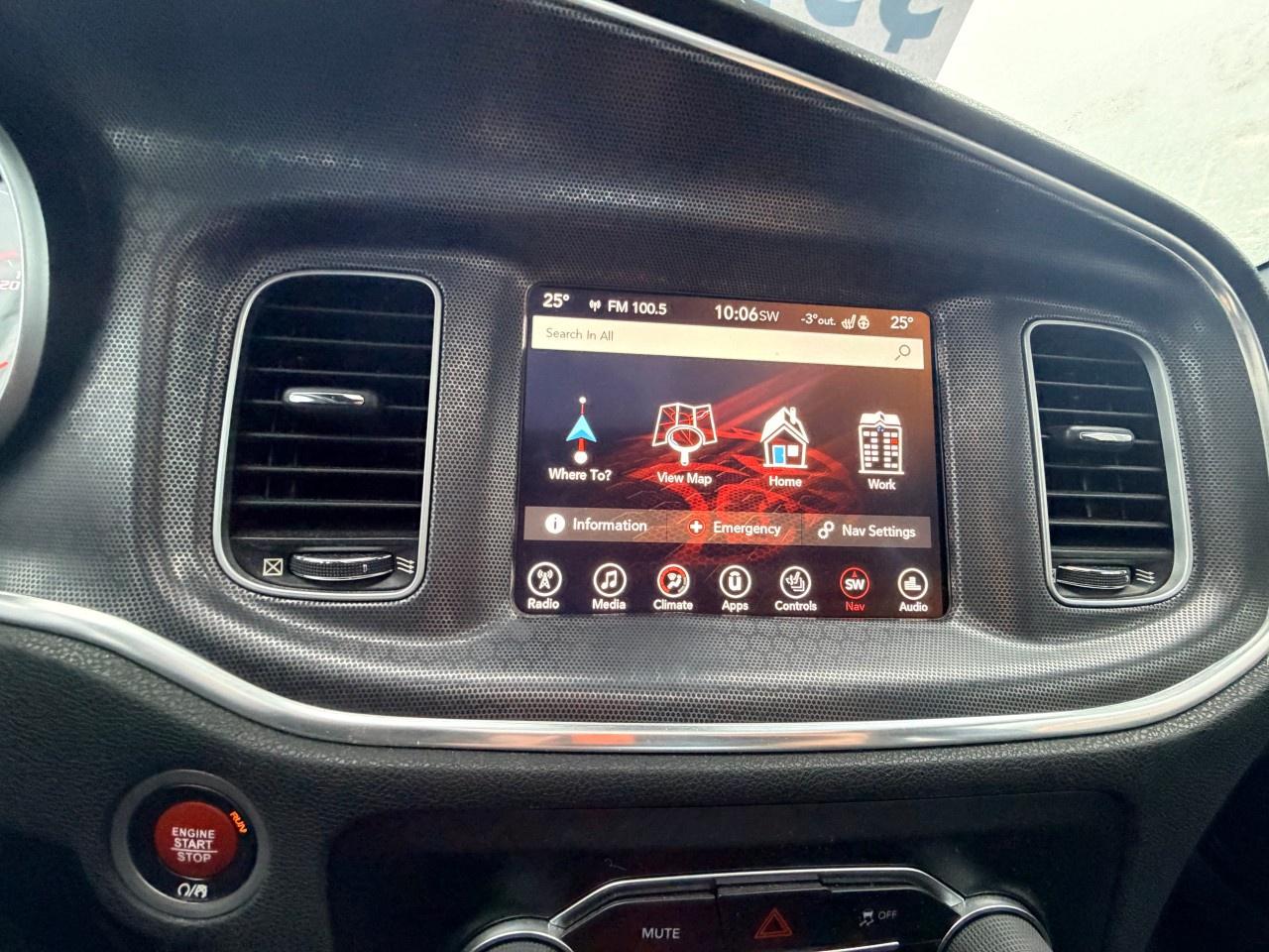 2017 Dodge Charger 4dr Sdn SRT 392 RWD Photo