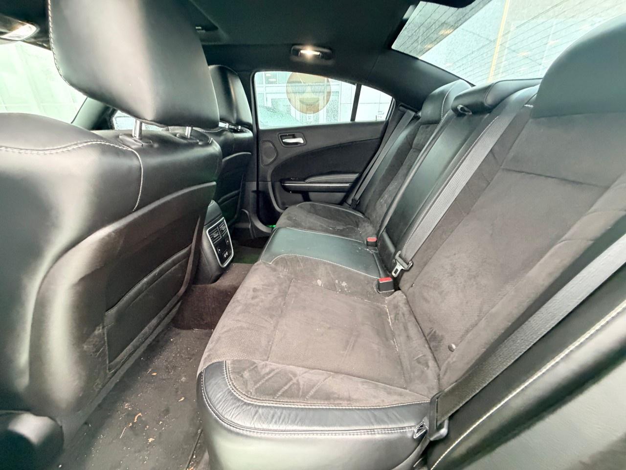 2017 Dodge Charger 4dr Sdn SRT 392 RWD Photo