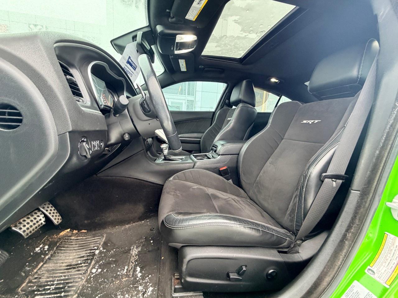 2017 Dodge Charger 4dr Sdn SRT 392 RWD Photo