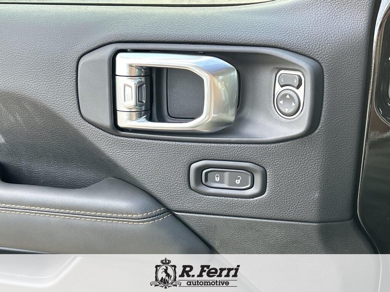 2025 Jeep Wrangler SAHARA 4DR 4X4 Photo