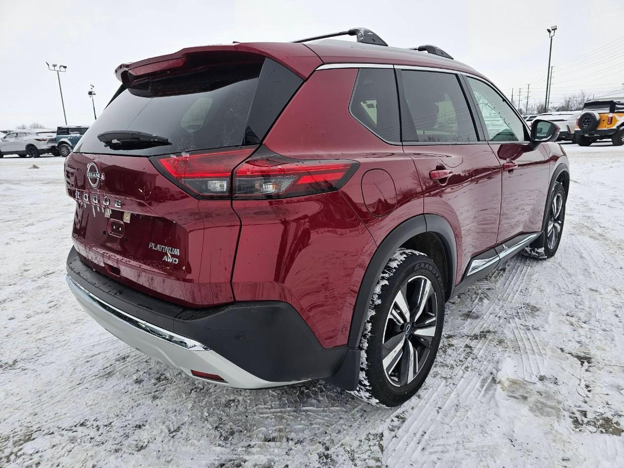 2023 Nissan Rogue Platinum 4dr All-Wheel Drive Sport Utility Photo4