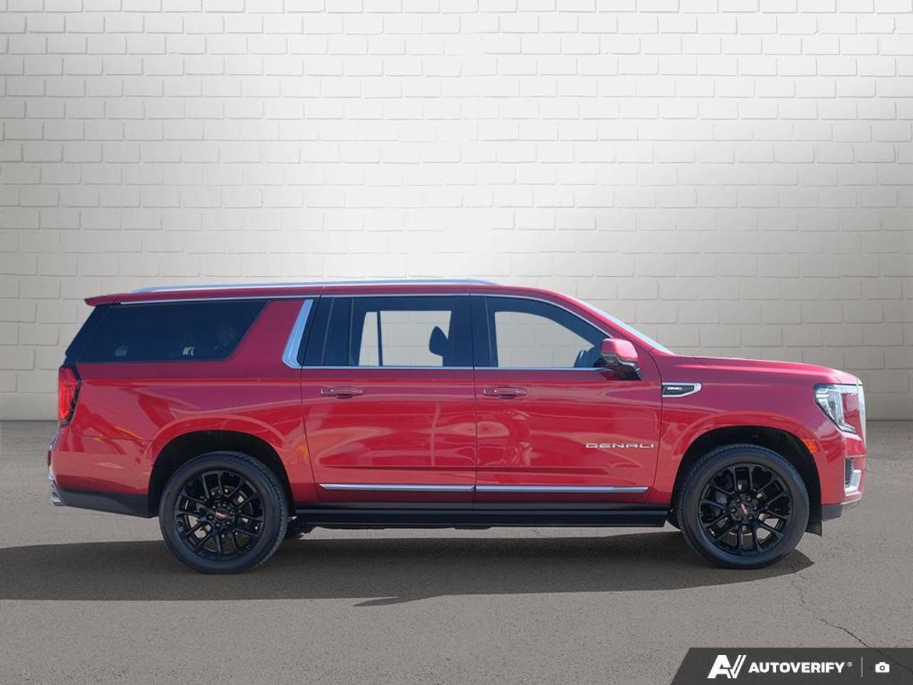 2023 GMC Yukon XL 4WD 4DR DENALI Photo