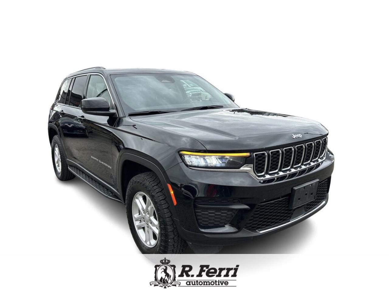 2023 Jeep Grand Cherokee Laredo 4dr 4x4 Photo