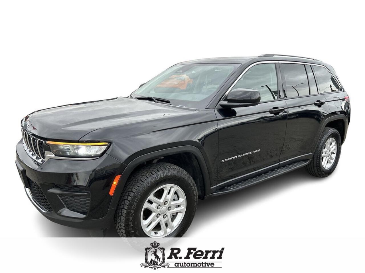 2023 Jeep Grand Cherokee Laredo 4dr 4x4 Photo