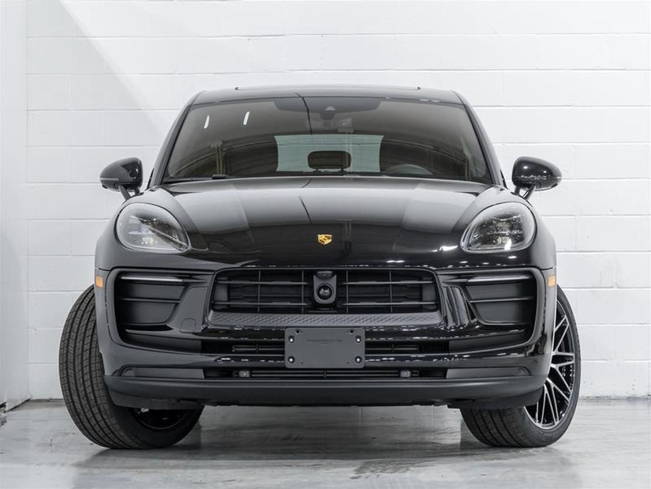 2026 Porsche Macan  Photo