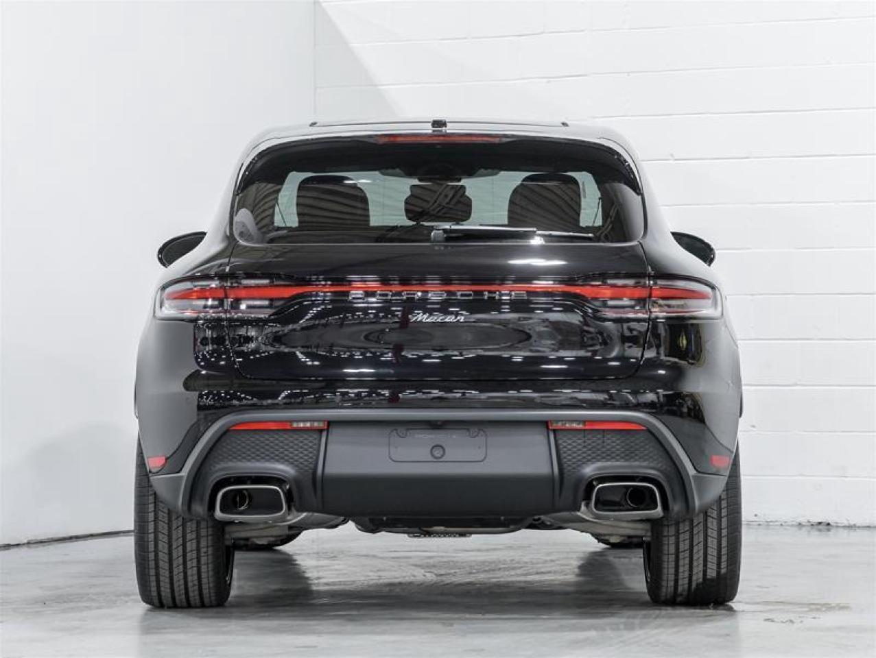 2026 Porsche Macan  Photo