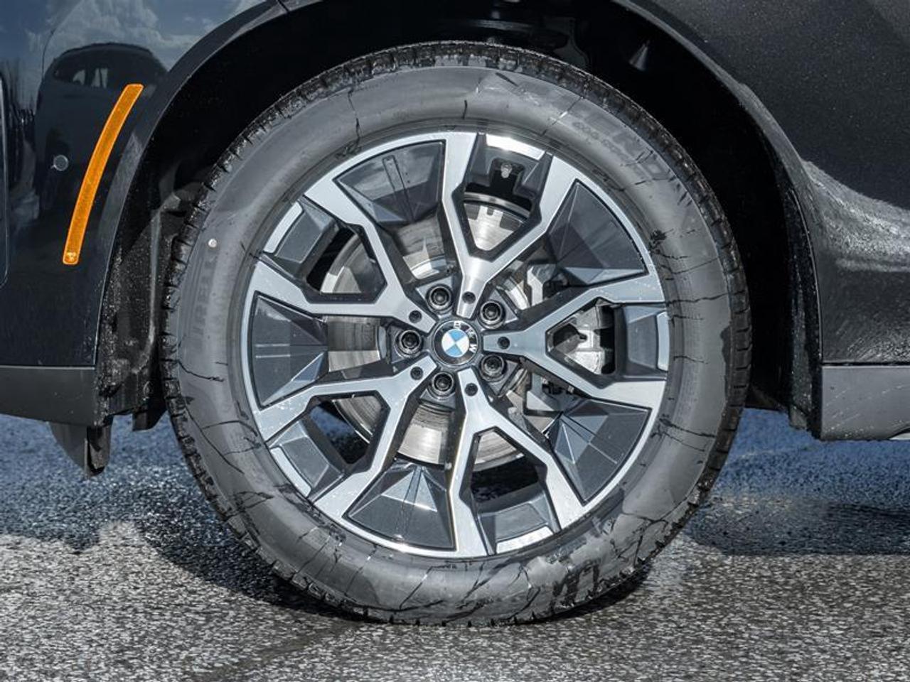 2026 BMW X3 30 xDrive 4dr All-Wheel Drive Sports Activity Vehicle Photo4