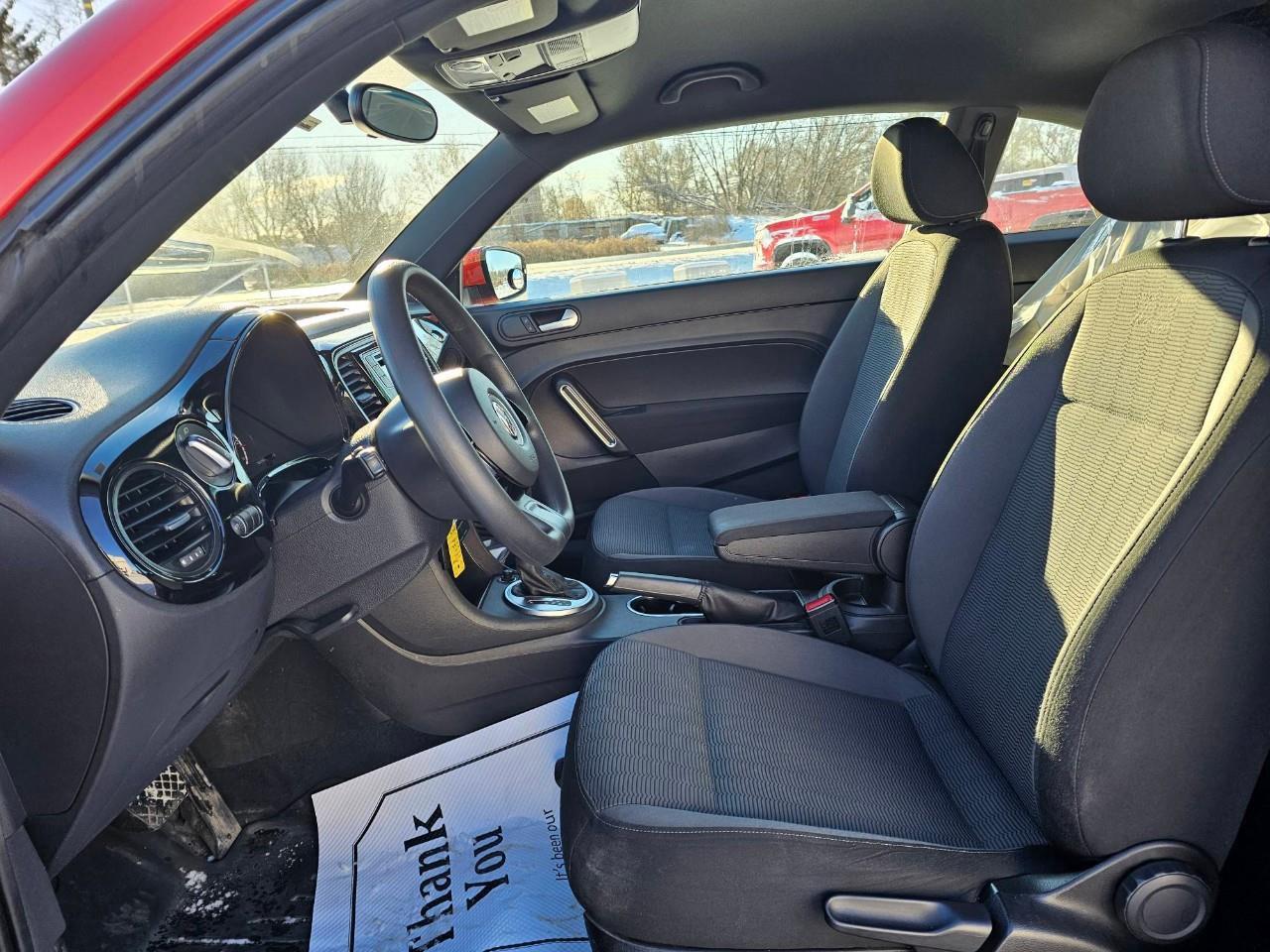 2016 Volkswagen Beetle 1.8 TSI Trendline (A6) 2dr Hatchback Photo