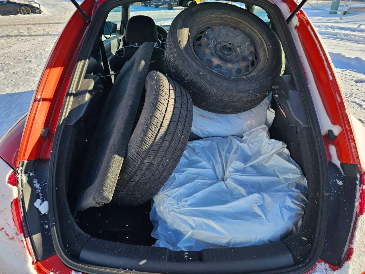 2016 Volkswagen Beetle 1.8 TSI Trendline (A6) 2dr Hatchback Photo