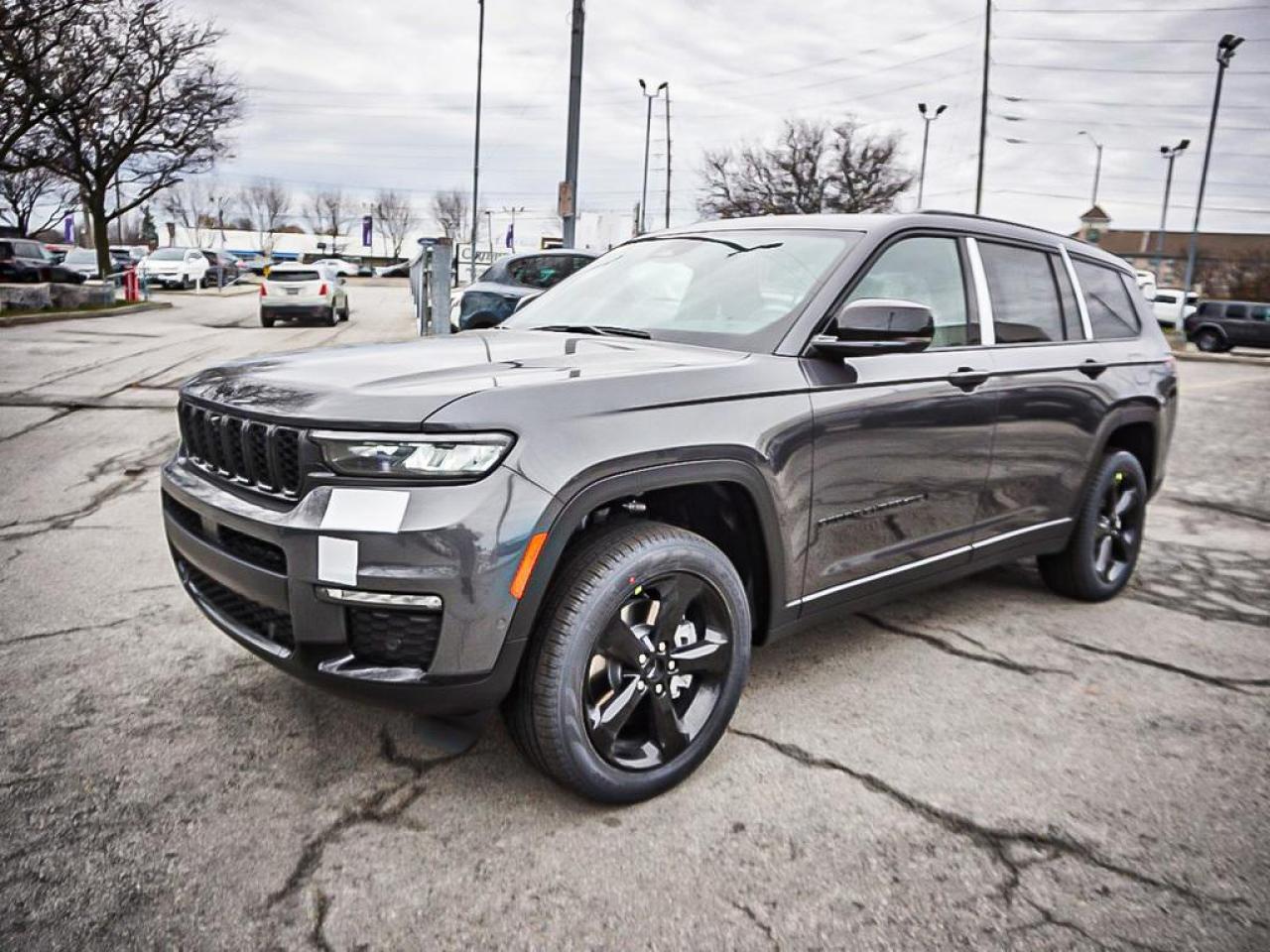 2025 Jeep Grand Cherokee L  Photo4