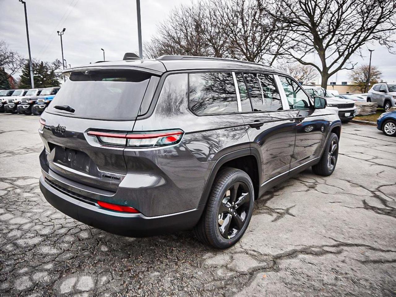 2025 Jeep Grand Cherokee L  Photo