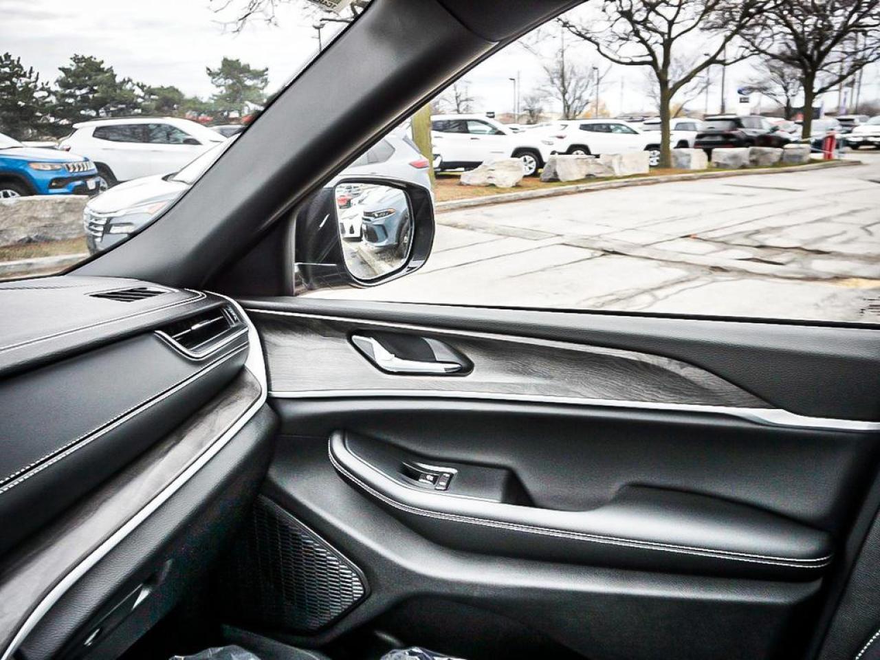 2025 Jeep Grand Cherokee L  Photo