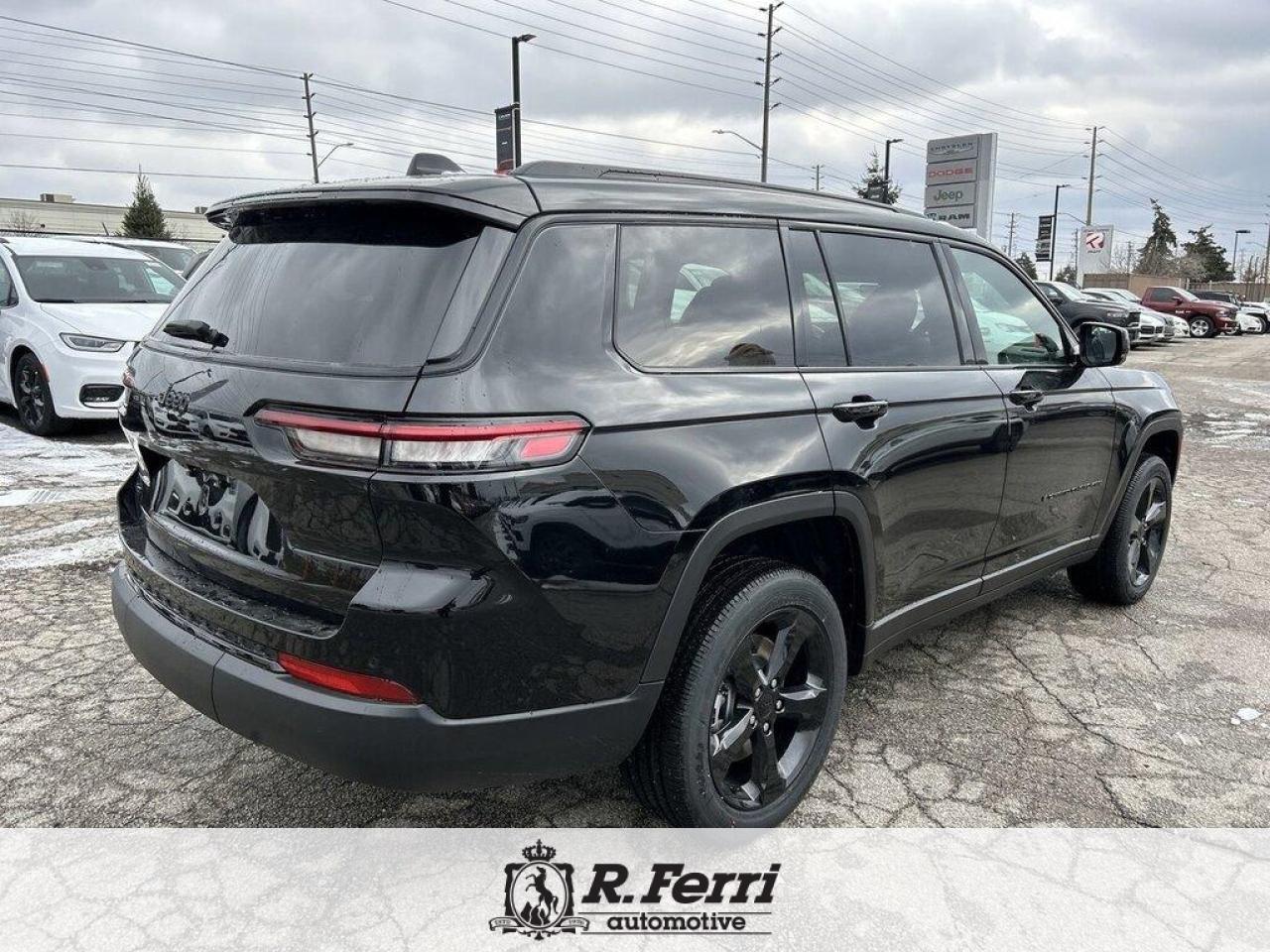 2025 Jeep Grand Cherokee L Laredo 4dr 4x4 Photo