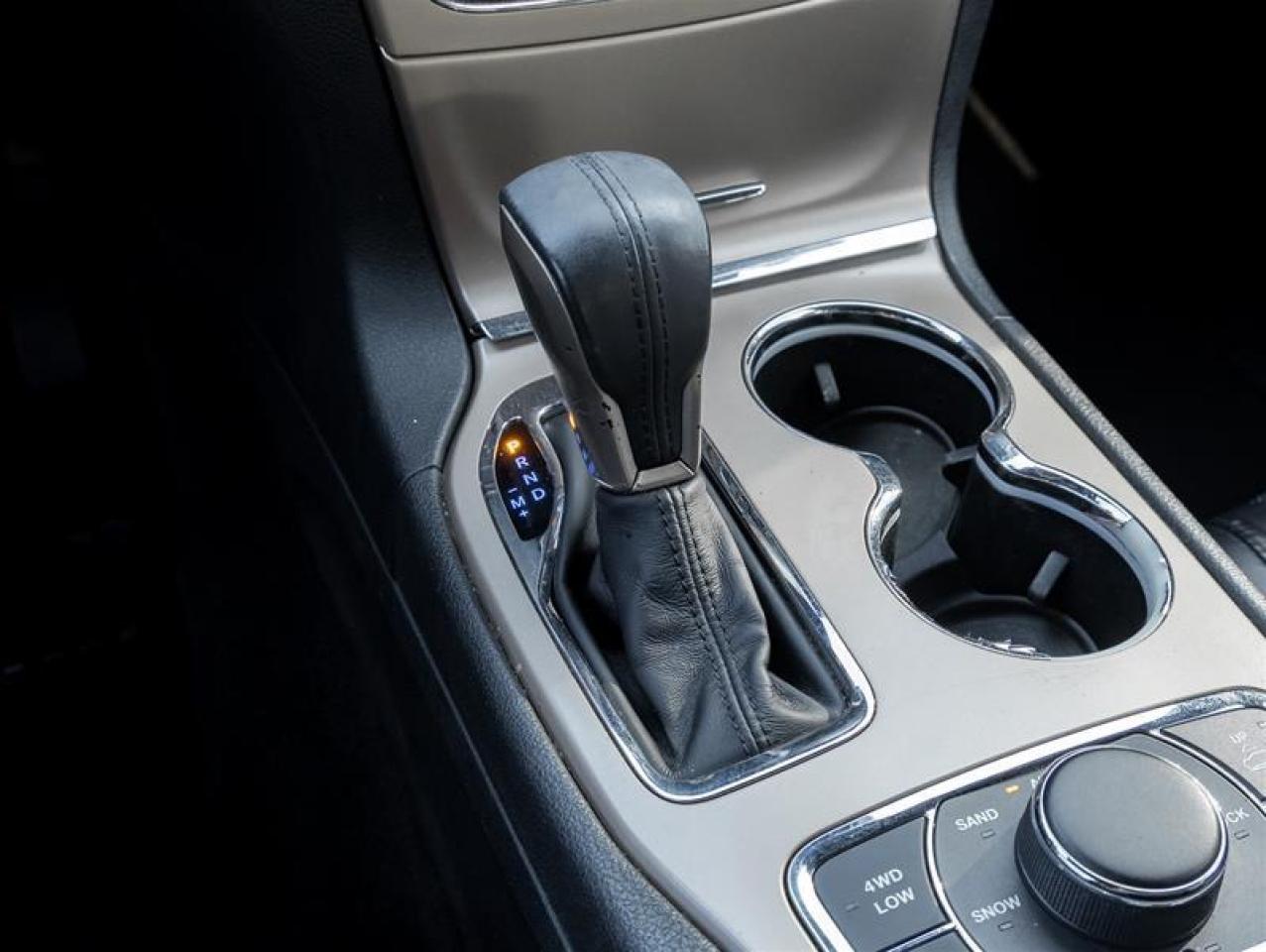 2016 Jeep Grand Cherokee Summit 4dr 4x4 Photo