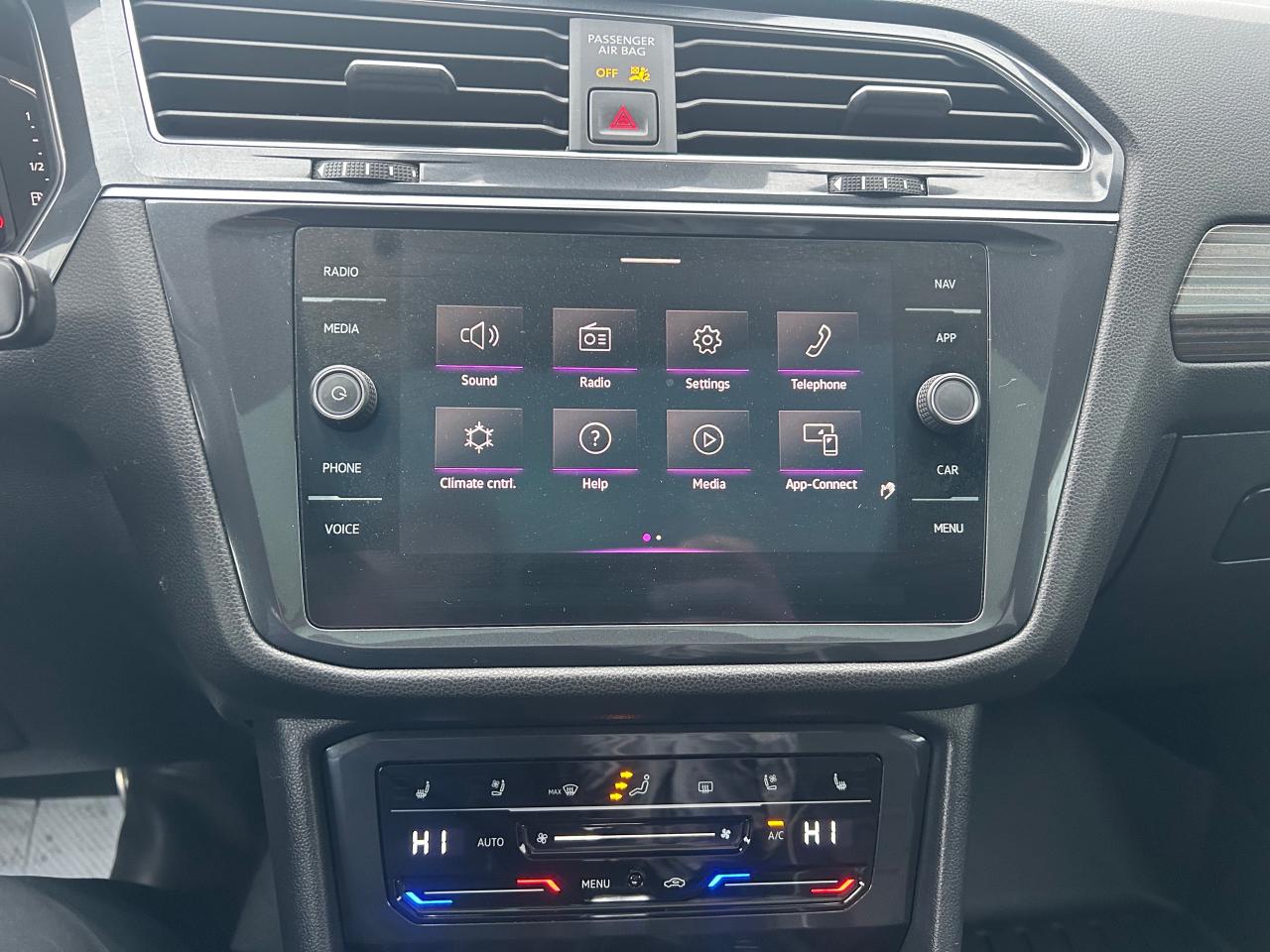 2022 Volkswagen Tiguan Highline R-LINE 4dr All-wheel Drive 4MOTION Photo