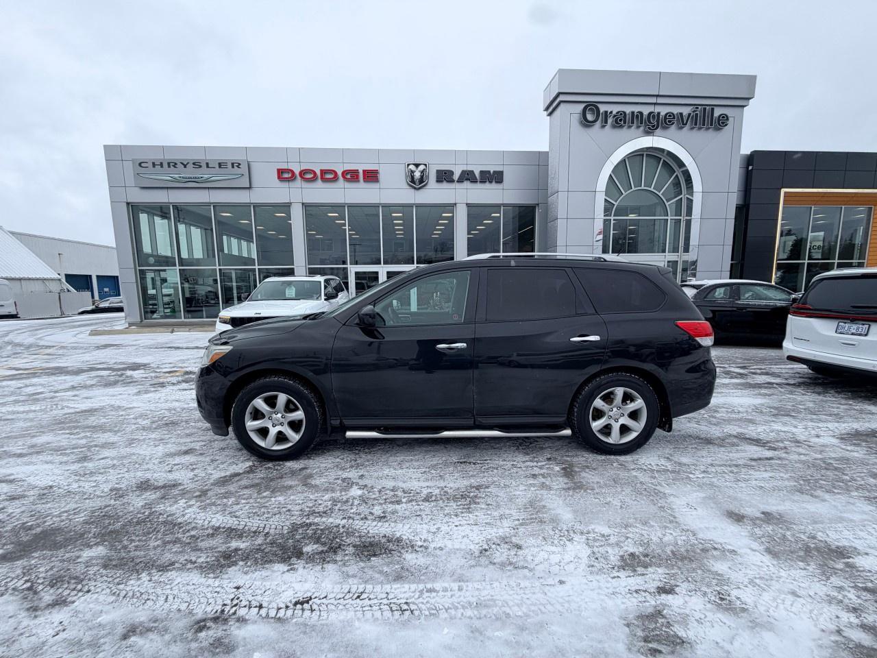2016 Nissan Pathfinder 4WD 4dr SV Photo