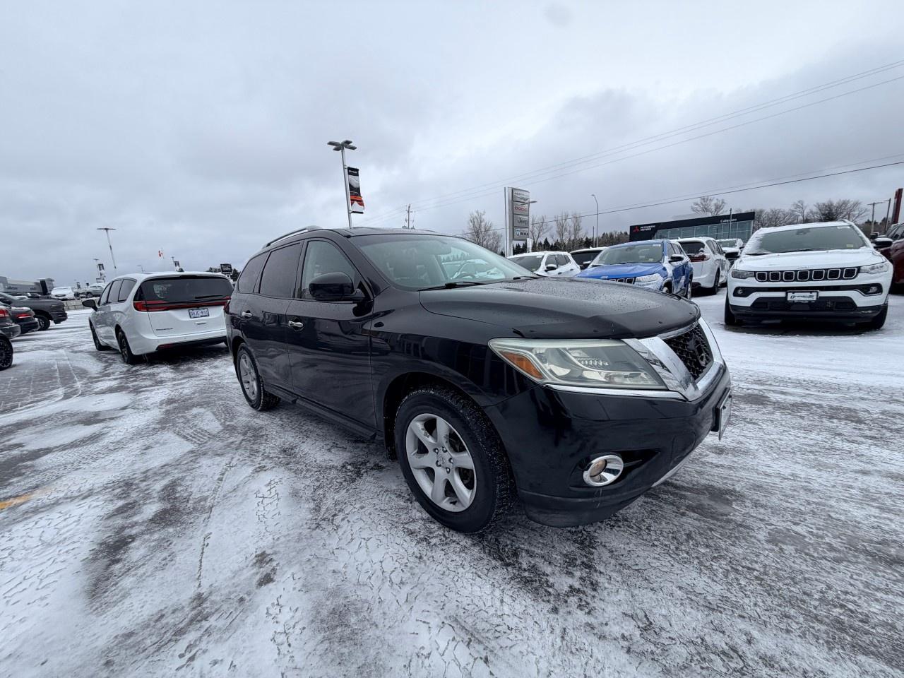 2016 Nissan Pathfinder 4WD 4dr SV Photo